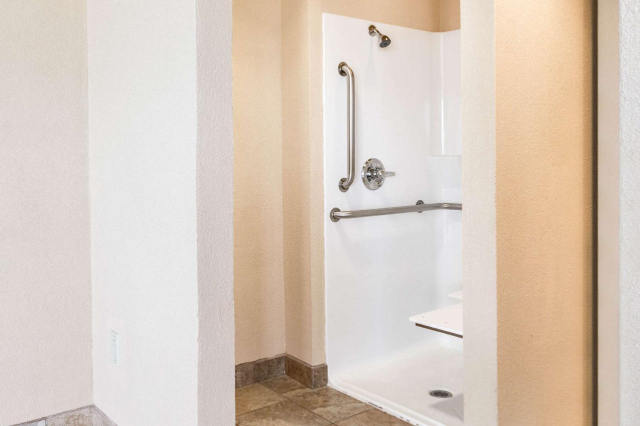 Hampton Inn Derby-Wichita Southeast Εξωτερικό φωτογραφία